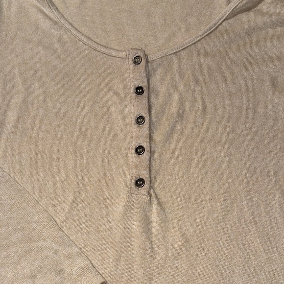 Paper Tee Tan Long Sleeve Top with Lace Crochet Sides‎ - Picture 3 of 4